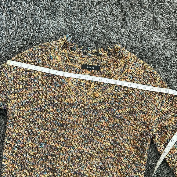 leani • rainbow distressed hem sweater size small - Picture 6 of 10